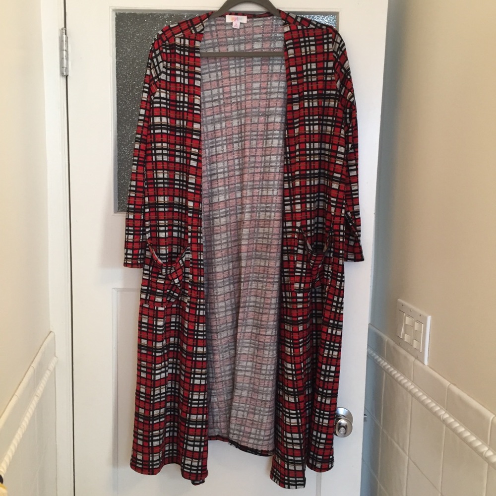 LuLaRoe 🦄M Sarah Cardigan PLAID! 🦄MAJOR 🦄🦄🦄🦄
